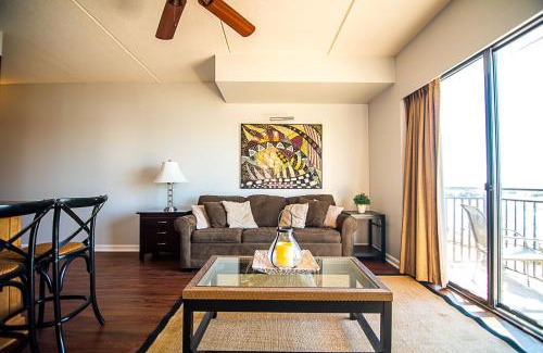 Wilmington Apartment | Water Street Retreat 12
