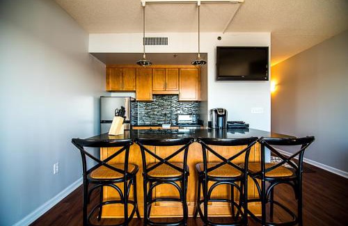 Wilmington Apartment | Water Street Retreat 12