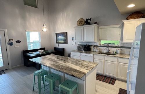 Port O Connor Condo | Water view condo in Port O' Connor that sleeps up to 6