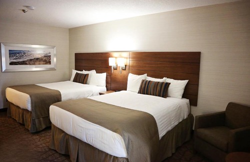 Timiskaming District Hotel | Waterfront Inn