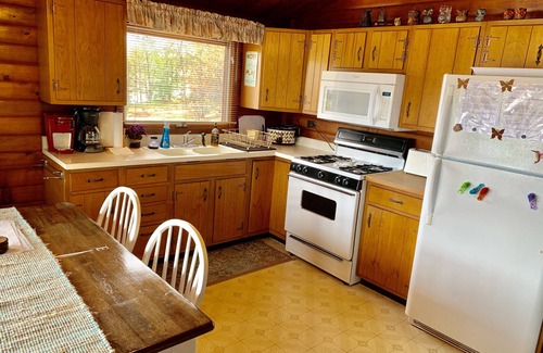 Mears Cottage | Waterfront Lake House with private dock on Upper Silver Lake!