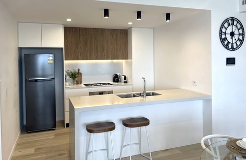 Shell Cove Apartment | Waterfront Luxury 2 bedroom apr-Shellcove