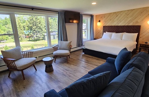 Greenville Junction Hotel | Waterfront Motel-Mountain View-Direct ATV Access