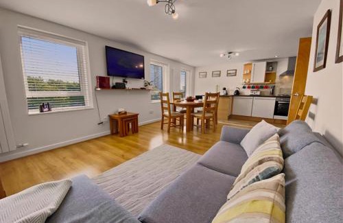 Gosport Apartment | Waterfront Quay