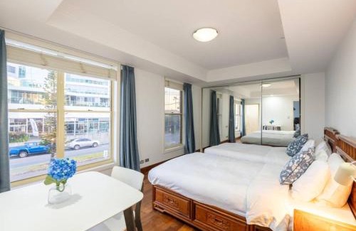 Labrador House | WaterFront Stunning Antique 4Rms 7Beds HolidayHome