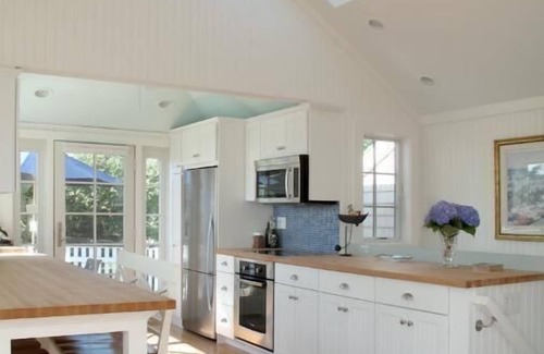 Mashpee Cottage | Waterfront - Stunning Architect Designed Sun Drenched Ocean Front Cottage