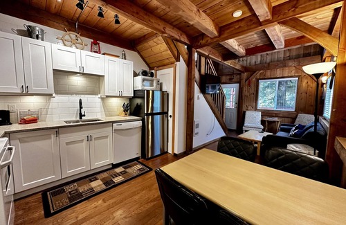 Ucluelet Cottage | Waterfront Timber Frame Cottage!