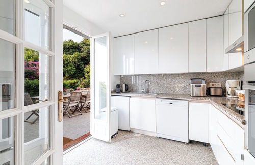 Le Larvotto Villa | Waterfront Villa on peninsula 5 to 10 min Monaco