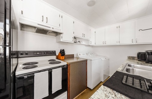 Manteo Cottage | Watermans Cottage