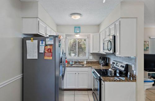 St. Pete Beach House | Waves 14 Condo Beautiful 1 Bedroom with Pool