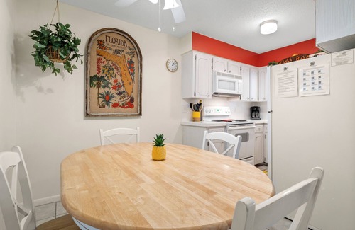 St. Pete Beach Condo | Waves