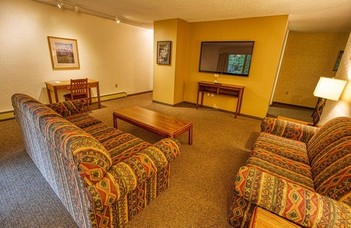Fairbanks Resort | Wedgewood Resort