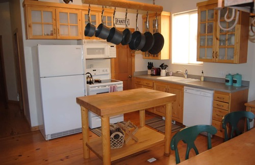 Long Valley Junction Cabin | Welcome home! Your base for Zion, Bryce, Duck Creek