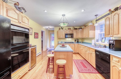 Manchester Center House | Welcome to Laurel Hill in Beautiful Manchester VT 5 Bedrooms Sleeps 10 EVCharger