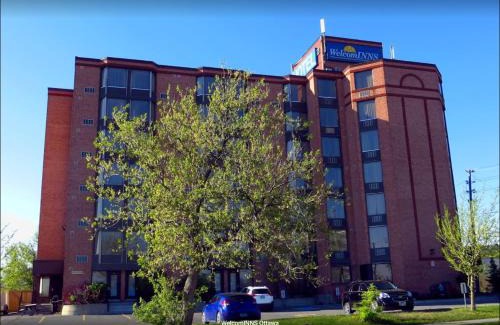Cummings Hotel | WelcomINNS Ottawa