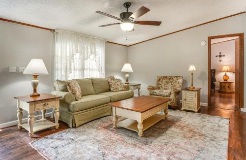 Belle House | Well and Cellar Near Kanawha River and ATV Trails!