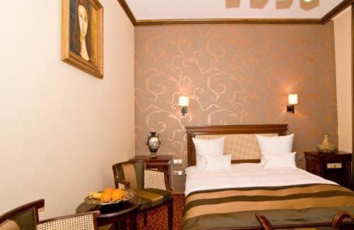 Floresti Hotel | West City Hotel