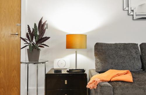 Holborn and Covent Garden Apartment | West End - Sleeps 5 - Amazing Location