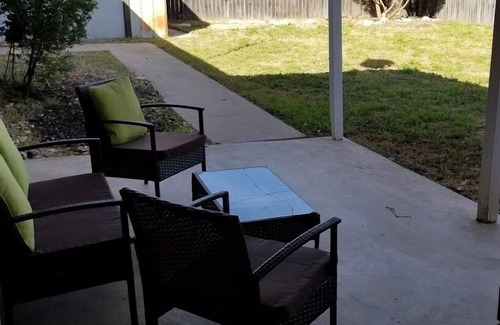 Midland House | West Midland/Beal Park - 3 bed, 2 bath, 2 car garage home