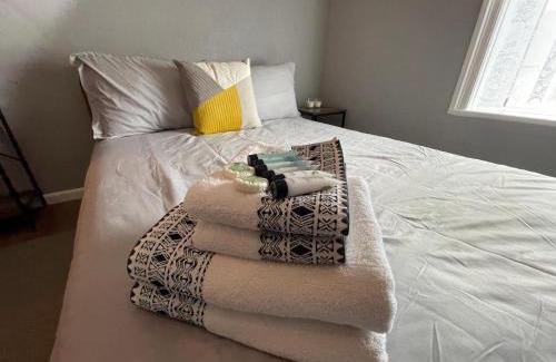 Brecon House | Westend Holiday Room 4 Brecon