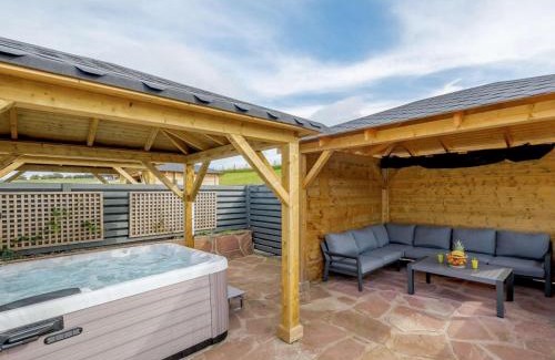 Alexandria Cabin | Westertonhill Lodges