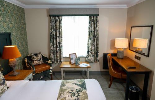 Runnymede Hotel | Wheatsheaf Hotel by Chef & Brewer Collection