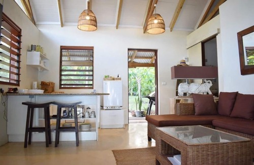 Siviri Villa | Whispering Palms Beach House - Absolute Beachfront