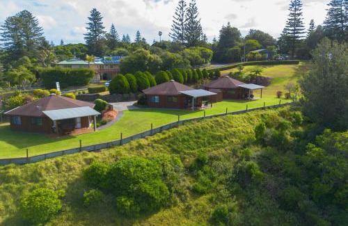 Norfolk Island House | Whispering Pines Cottages