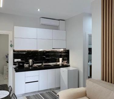 Vlore Apartment | White and Cozy Apartment