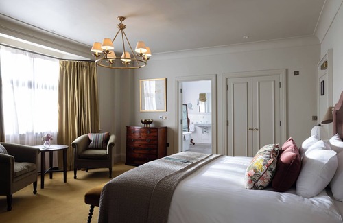 Lincoln Hotel | White Hart Hotel