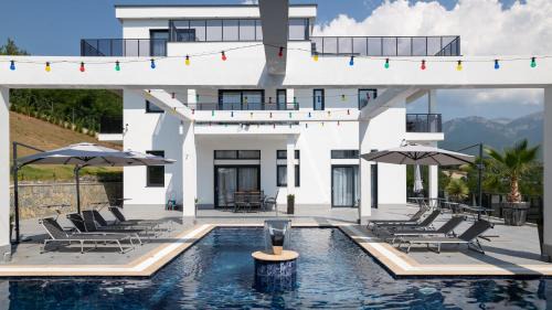 Vitomiricë Bed & Breakfast | White House Radac Peja