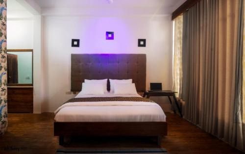 Pottuvil Division 2 Hotel | White Pearl Hotel