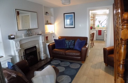 Newcastle Cottage | Widows Row Cottage, Historic Harbour Property, Panoramic Sea Views, DOG Friendly