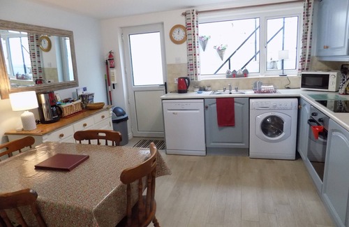 Newcastle Cottage | Widows Row Cottage, Historic Harbour Property, Panoramic Sea Views, DOG Friendly