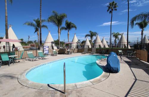 Rialto Hotel | Wigwam Motel