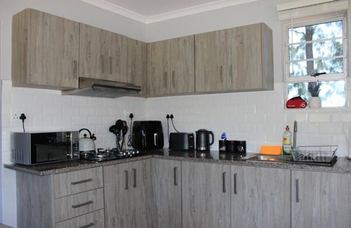 Port Elizabeth Cottage | Wild Paradise Cottage Nº2 in PE