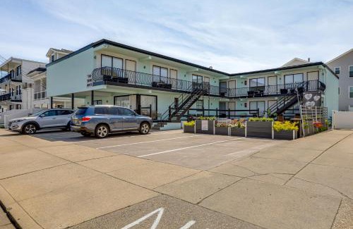 North Wildwood Apartment | Wildwood Condo Community Pool, Walk to Beach!