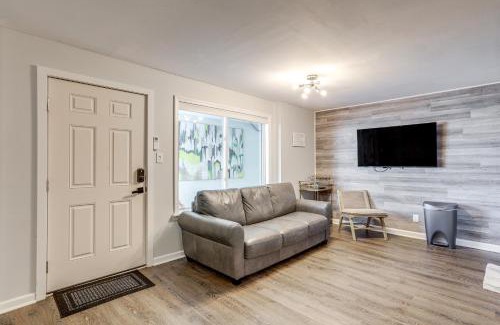North Wildwood Apartment | Wildwood Condo Community Pool, Walk to Beach!