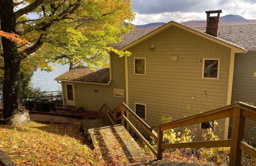 Barton House | " Willogap" Lakefront house great mountain views close to two major ski area's