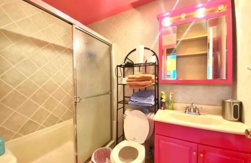 Bay Ridge Apartment | Willy’s Cozy 4 Bedroom Apartment with 6 Bedsn