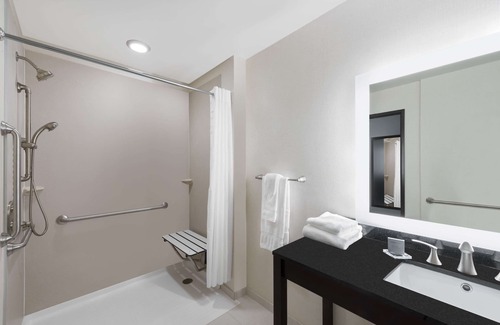 Loveland Hotel | Wingate by Wyndham Loveland