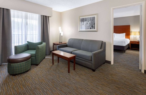 Valdosta Hotel | Wingate by Wyndham Valdosta/Moody AFB