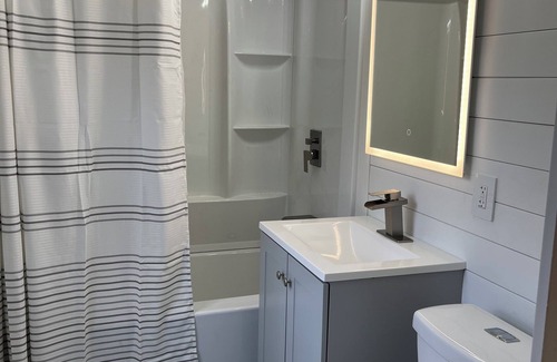 Niles House | Wonderful 3-bedroom house with AC in charming Niles