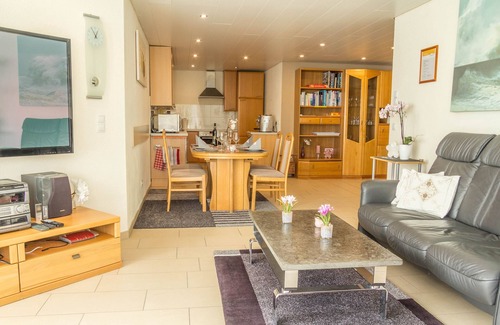 Oberstenweiler Apartment | Wonderful Apartment in the house Seeblick