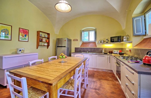 Le Piazze Villa | Wonderful private villa with private pool, WIFI, A/C, TV and panoramic view, close to Arezzo