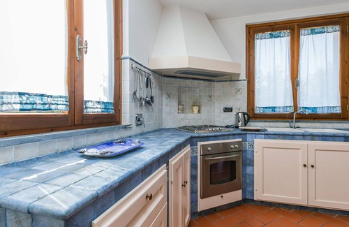 Cecina House | Wonderful private villa with private pool, WIFI, A/C, hot tub, TV, patio, pets allowed and parking