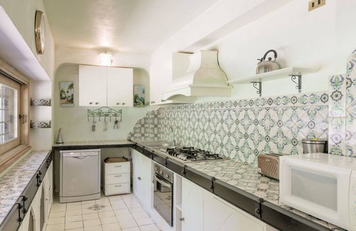 Genazzano Villa | Wonderful villa for 14 people with pool, A/C, hot tub, WIFI, TV and pets allowed