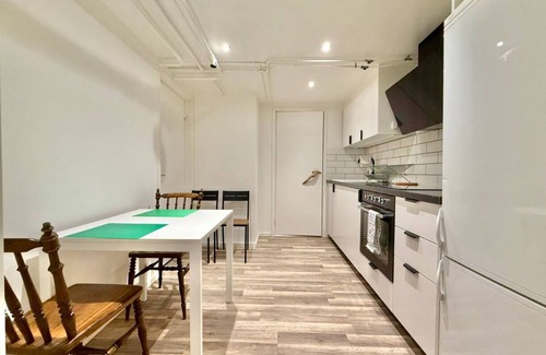 Gothenburg Apartment | Workers - 3BR - 2 Bath - Parking lot - All-inclusive