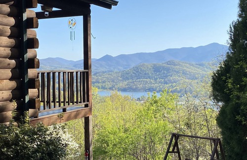 Hiawassee Cabin | Wow View, Clean! Dogs Welcome. Hot Tub. Convenient To Town.