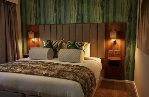 Weston Hotel | Wychwood Park